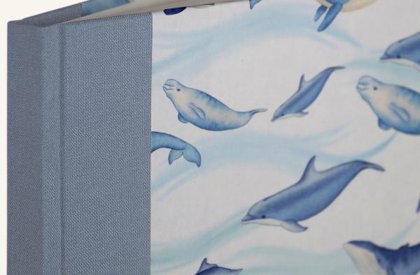 Notizbuch mit Walen , Leinenrücken blau